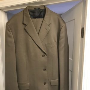3 button Jones New York suit